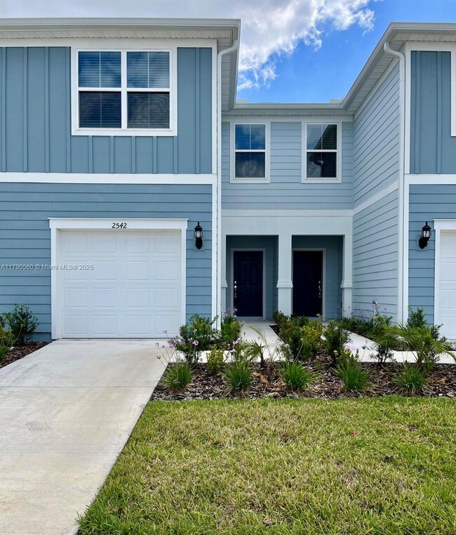Photo - 2542 Winsome Wy Townhome