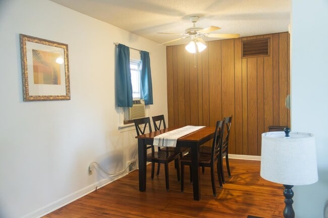 Photo - 1218 South St