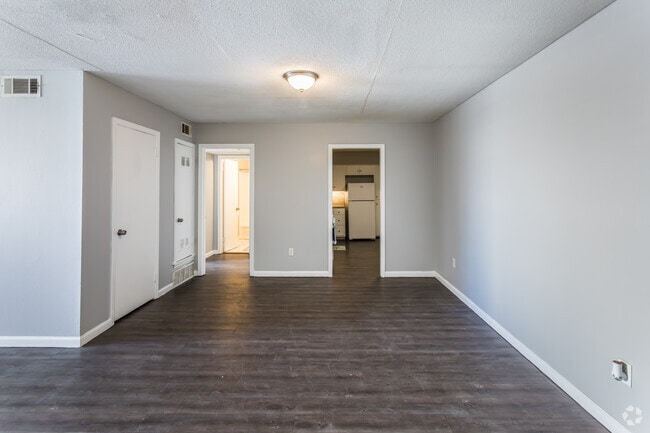 2BR, 1BA - 950SF - Dining Room
