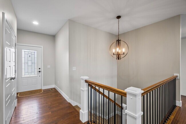 Photo - 145 Summerfield Way