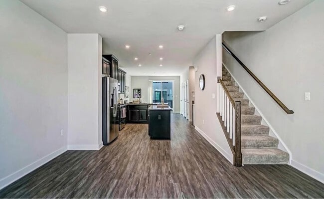 Photo - 2820 Arts Vista Blvd