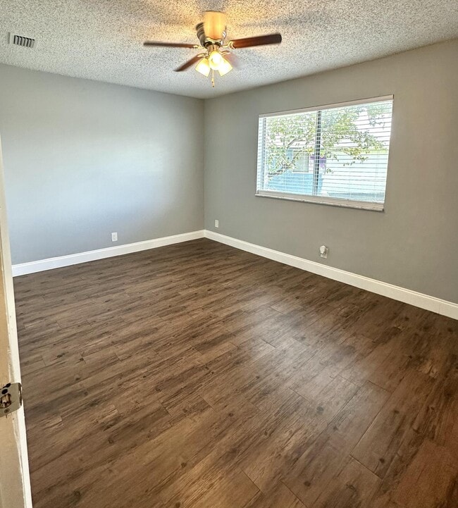 Photo - 824 E Tiffany Dr Unit 2