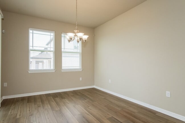 2223 Huntsman Rdg Rd
