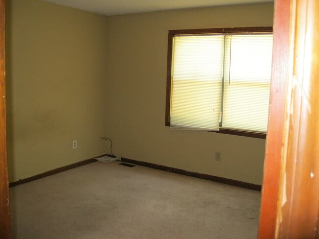 Photo - 927 Silverwood Dr