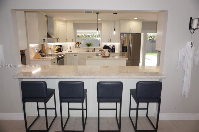 Photo - 10350 SW 16th St