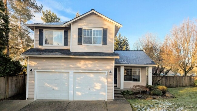 Building Photo - 3bd/2.5ba Everett Home