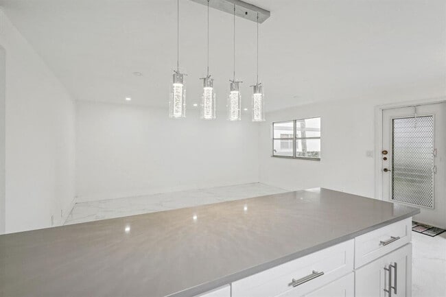 Photo - 100 Monaco Ct