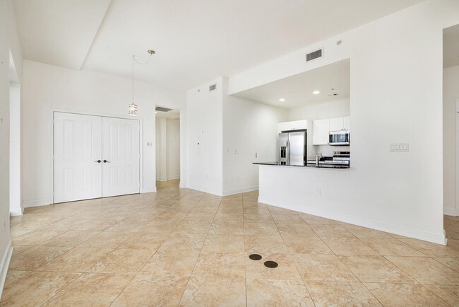 Photo - 3960 N Flagler Dr Unit 305