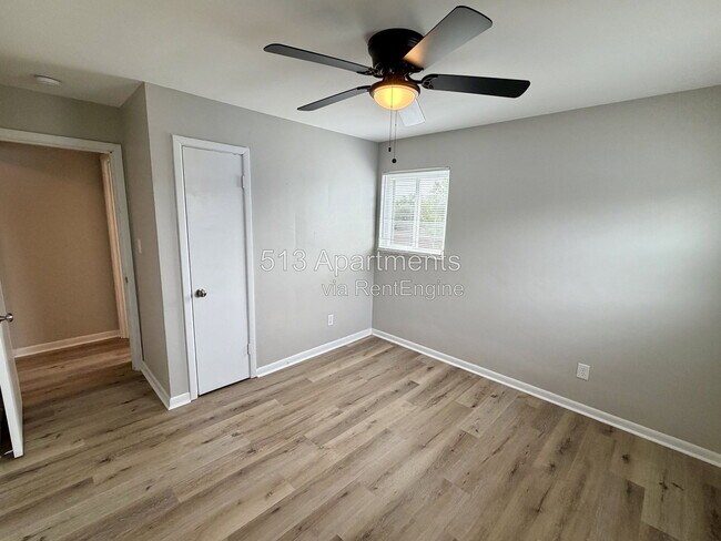 Photo - 5146 Carthage Ave Unit 10