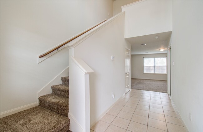Photo - 8218 Hall View Dr