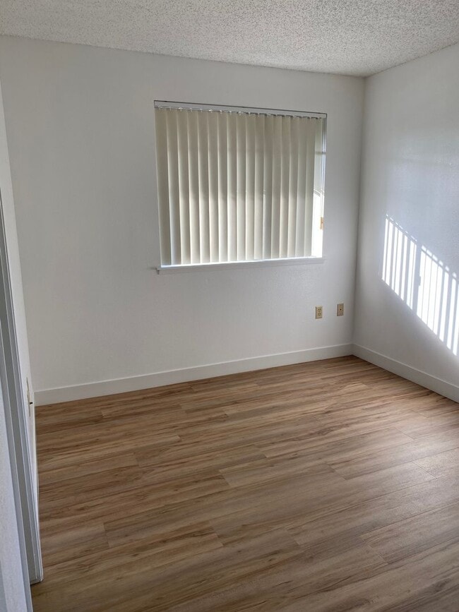 Photo - Kuulako - Mililani Mauka 2-BR, 2-BA, 2-Parking