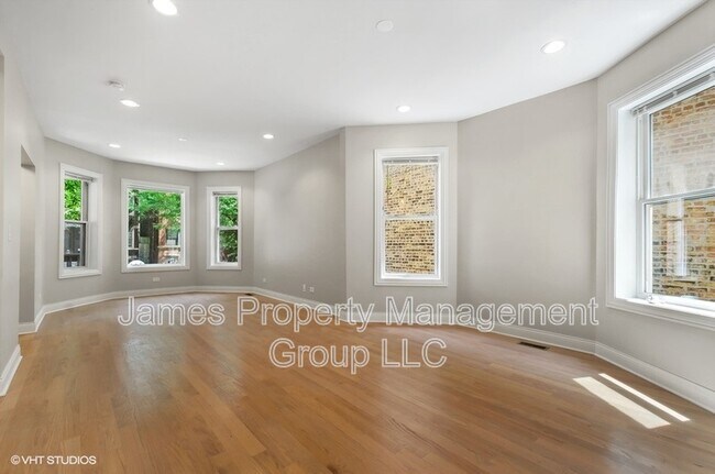 Photo - 5816 N Ridge Ave