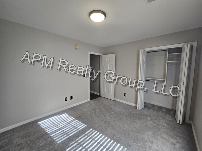 Photo - Private Country Feel Close to Downtown