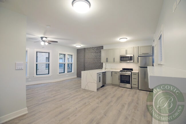 Photo - 7742 N Eastlake Ter