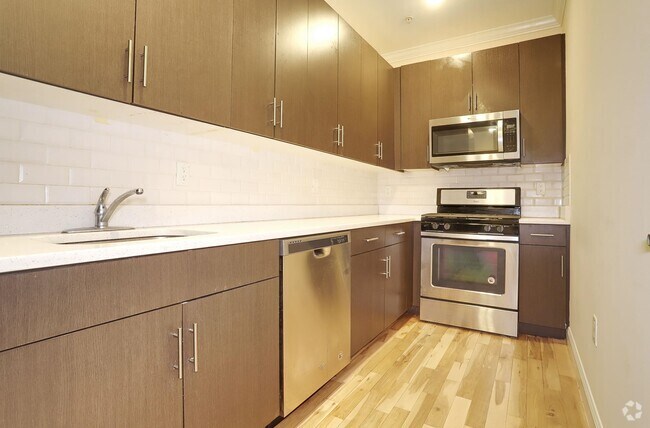 Building Photo - 4401 BERGENLINE Ave Unit 4B Rental