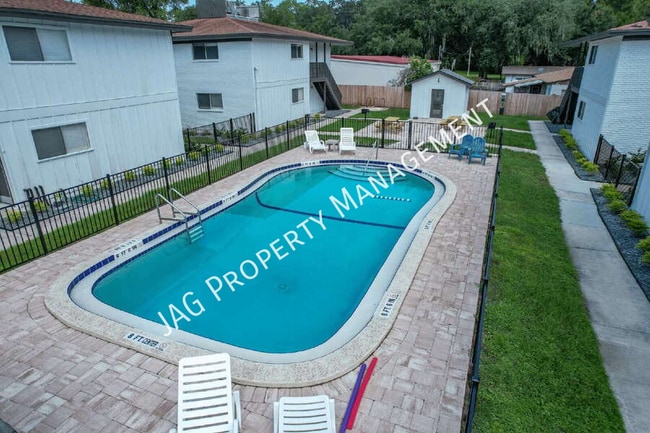 Photo - 1436 Berrier St