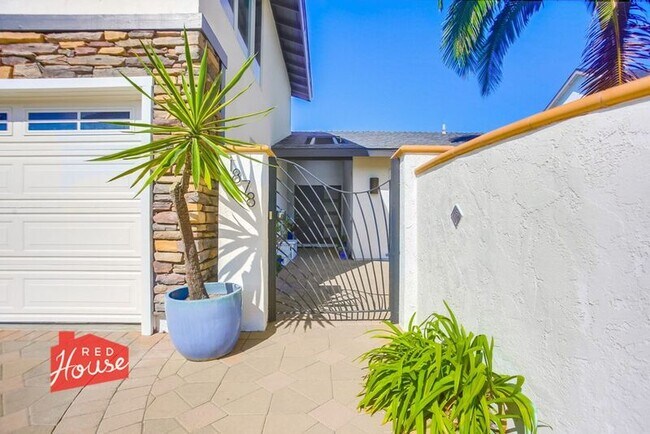 Photo - 1878 Pariva Dr