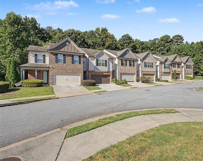 1305 Chase Ln