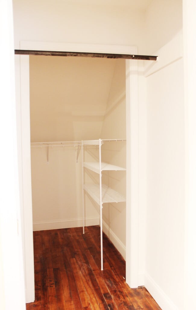 Photo - 44 N Champlain St Unit APT 2