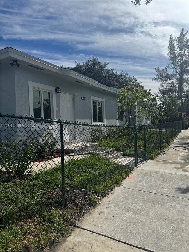 Photo - 4493 NW 15th Ave Unit 0