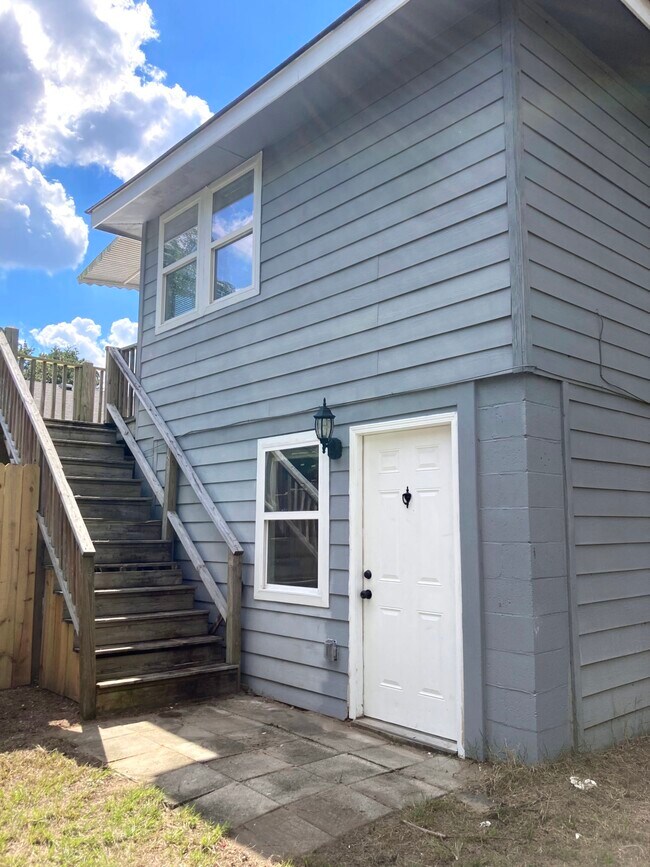 Photo - 1512 E 52nd St House