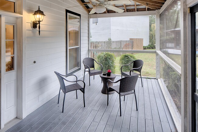 Photo - 3206 Robertson Ave