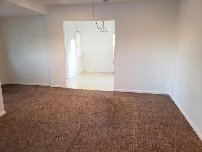 Photo - 25 Valley Rd