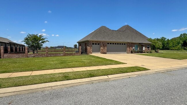 Photo - 210 Bayou Trace Drive