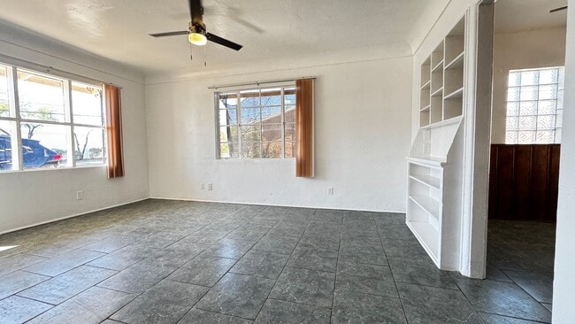 Photo - 4225 E Bellevue St Unidad BELLEVUE4225-2