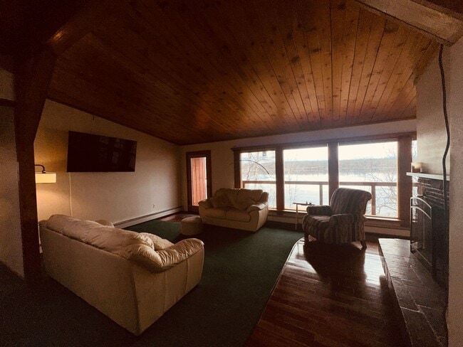 Photo - 1051 N Northshore Dr Unit 1