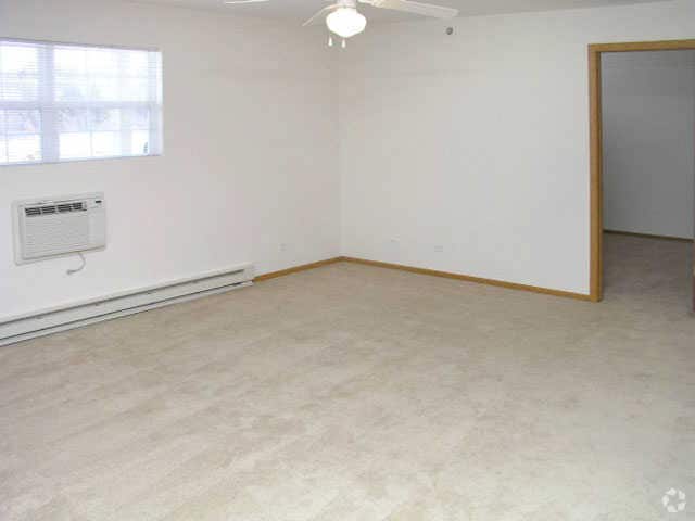 Living Room - Highlands of Kensington Manor