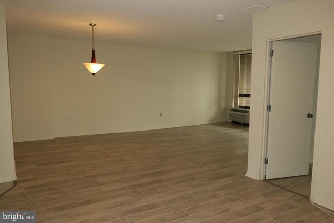 Building Photo - 233 S 6th St Unit 2106F Rental