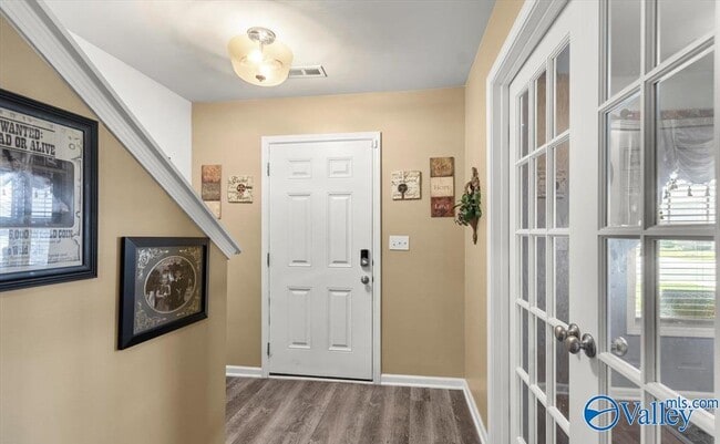 Photo - 111 Waltrip Dr