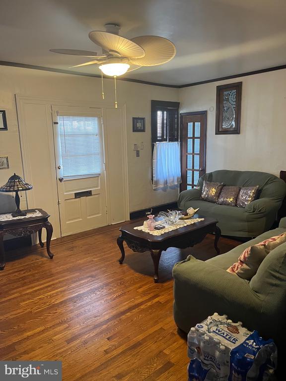 Building Photo - 1808 Griffith St