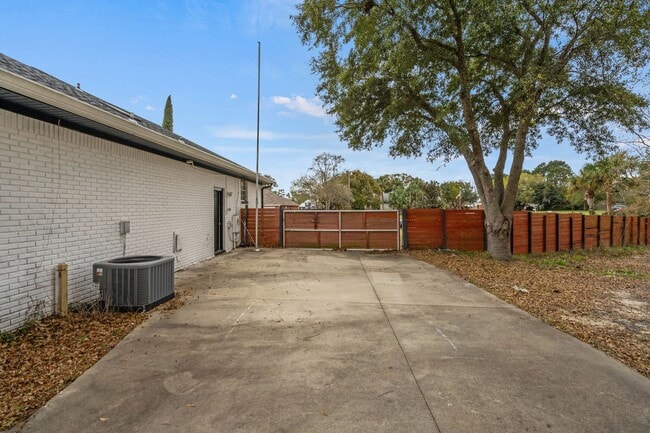 Photo - 2187 Calle De Castelar