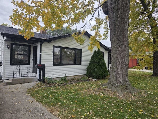 Building Photo - 4905 143rd Pl