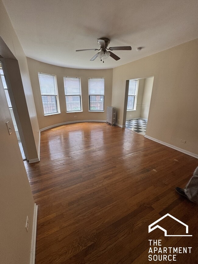 Building Photo - 7726 N Marshfield Ave