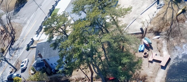 Building Photo - 111 Lakeside Trail Unit A