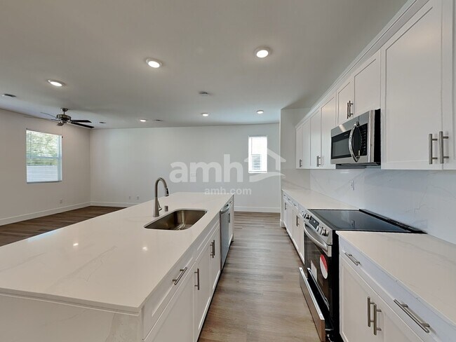 Photo - 4254 Halo Hollyhock St