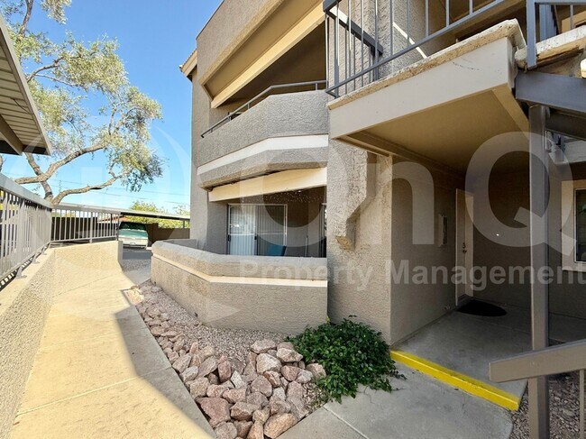 Photo - 1720 E Thunderbird Rd