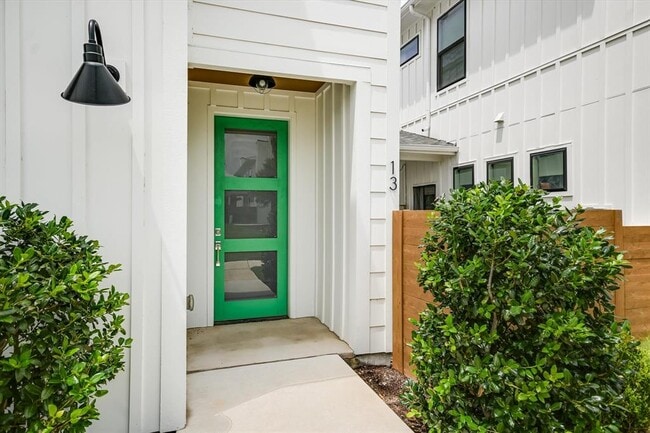 Building Photo - 7601 Cooper Ln Unit 13