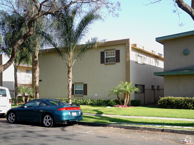 Photo - Lemonwood Court Apartments