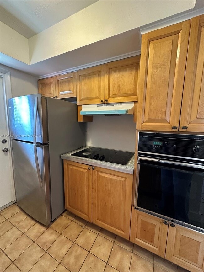 Photo - 16980 N Miami Ave Unit 16982