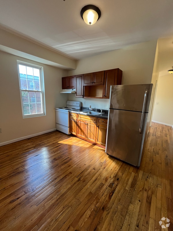 Building Photo - 116 Hawthorne Ave Rental