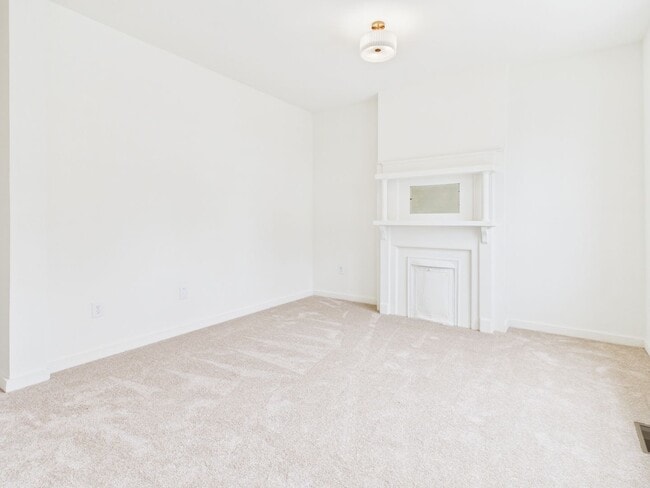 Photo - 204 Wellford St Unidad Apartment B