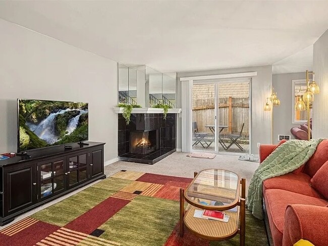 Photo - 14526 NE 6th Pl Unit 1