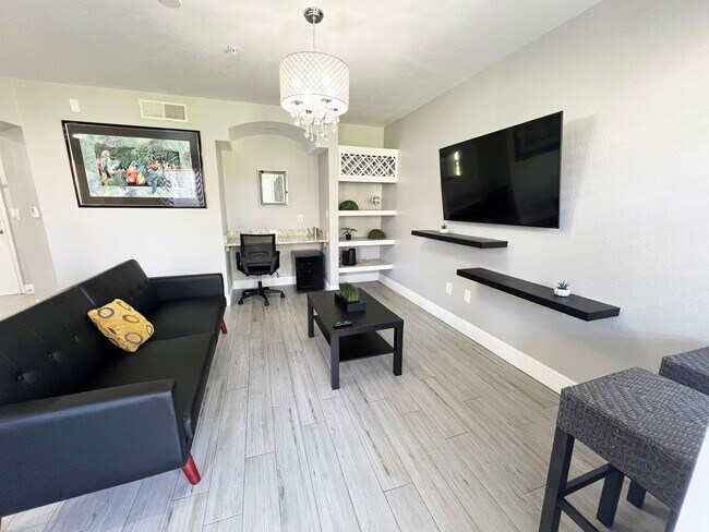 Photo - 7280 Westpointe Blvd