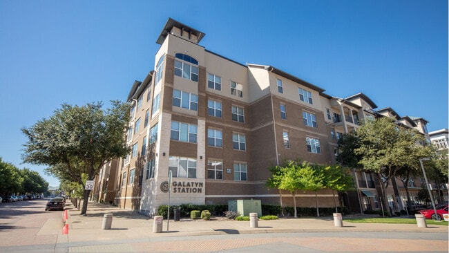 Photo - Galatyn Station