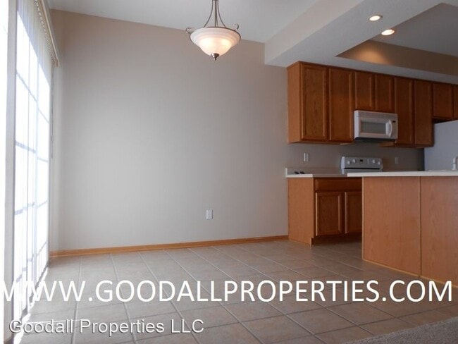 Photo - 2 br, 2.5 bath House - 2101 Meadow Court #803