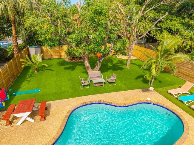 Photo - 1425 NE 5th Terrace Unit ID1346931P